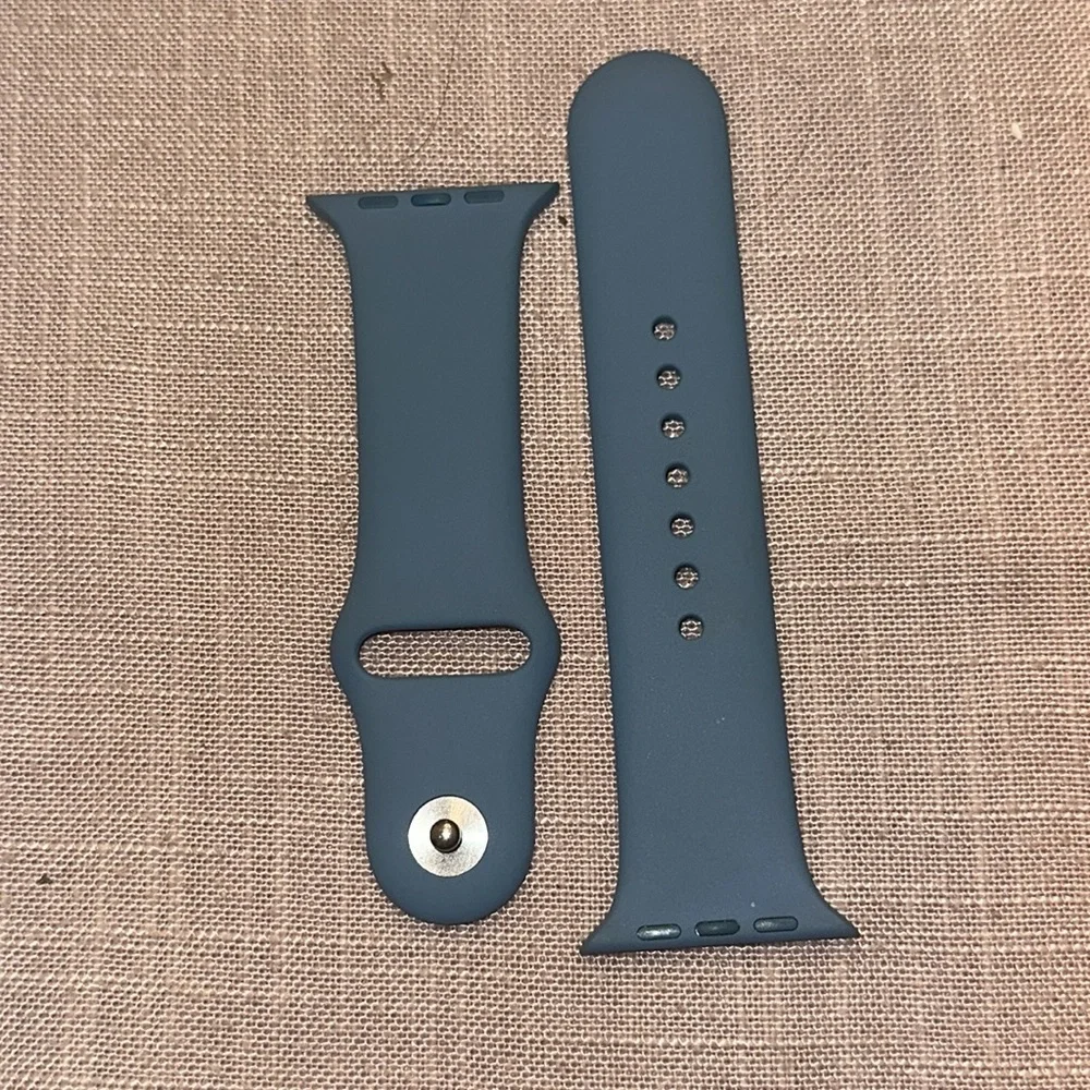 New blue S/M 44mm apple silicone watch band